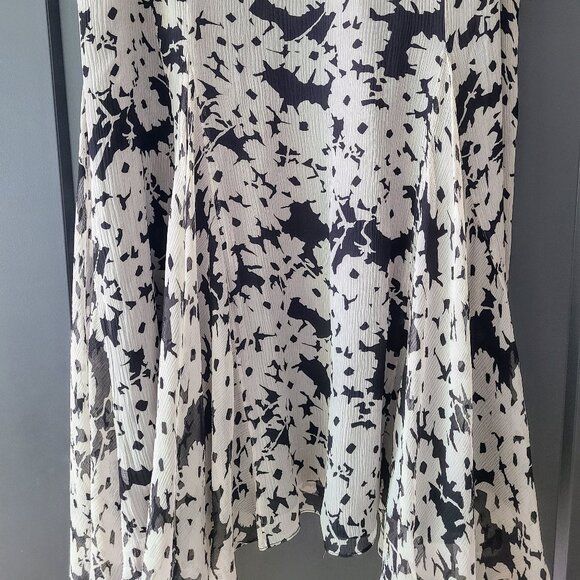 Women's Ralph Lauren Black Ivory  Silk Asymmetrical MidiSkirt Size 16 - Picture 3 of 9